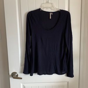 Banana Republic navy blue long sleeve t